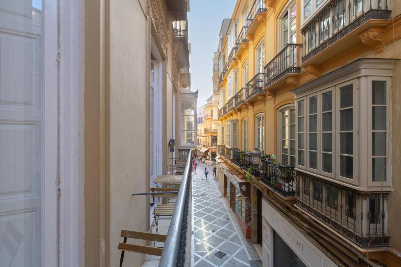 Puerta De Larios: Central Three-Bedroom Apartment With Balconies And Patio Málaga Eksteriør billede