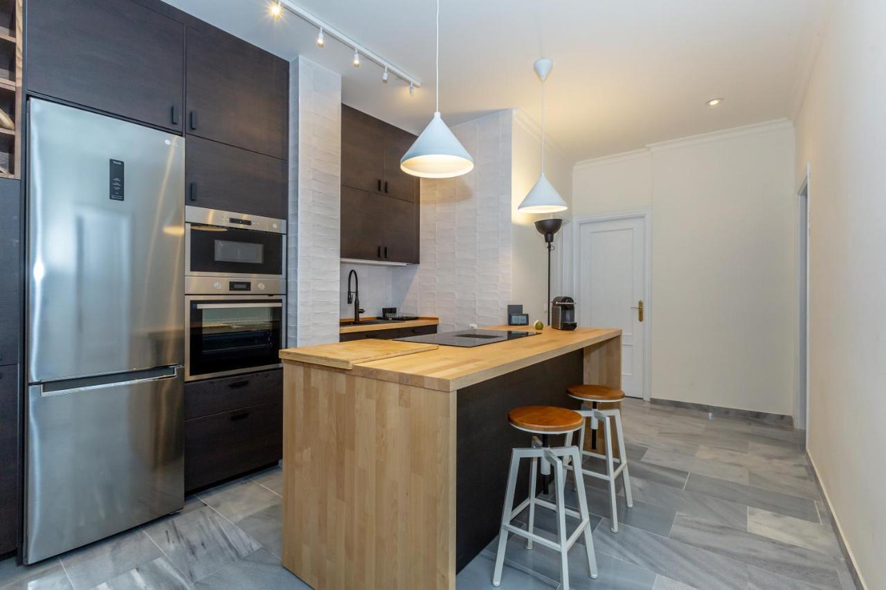 Puerta De Larios: Central Three-Bedroom Apartment With Balconies And Patio Málaga Eksteriør billede