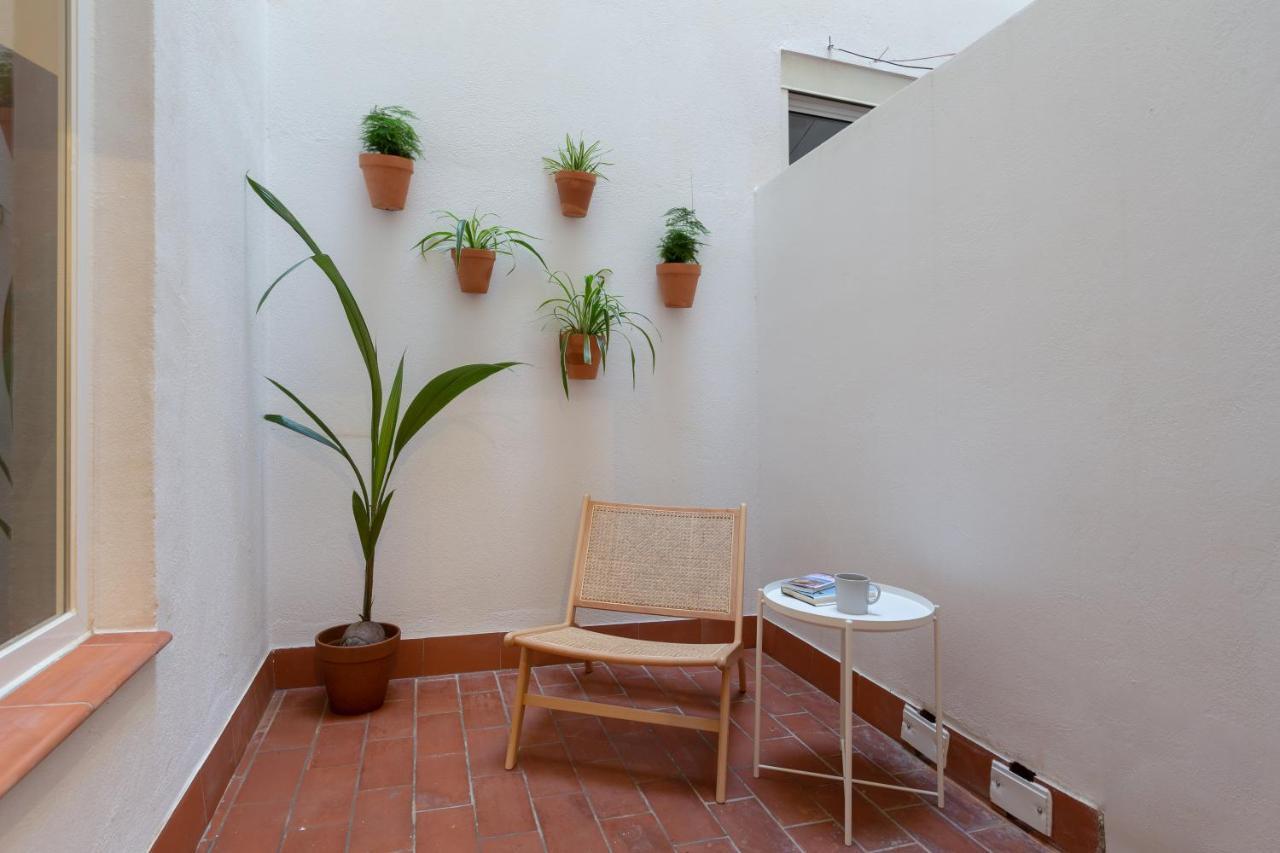 Puerta De Larios: Central Three-Bedroom Apartment With Balconies And Patio Málaga Eksteriør billede