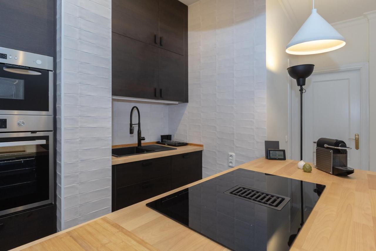Puerta De Larios: Central Three-Bedroom Apartment With Balconies And Patio Málaga Eksteriør billede